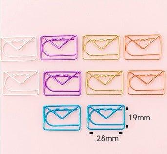 Creative hollow color paper clip Metal shape creative paper clip - CHL-STORE 
