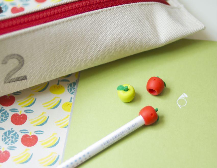 IWAKO ER-951090 Pencil Case Modeling Dinosaur Orangutan Apple Strawberry Guessing Dolphin Eraser 3pcs - CHL-STORE 