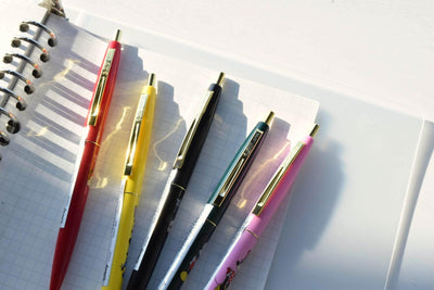 SUN-STAR x BIC S46492 Disney 0.5MM black ink ballpoint pen Mickey Minnie joint - CHL-STORE 