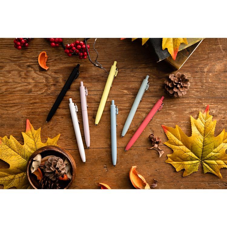 UNI UMNSF05F uni-ball one feel Everyday Landscape Series 0.38mm 0.5mm Black Ink Gel Pen Thick Ink - CHL-STORE 